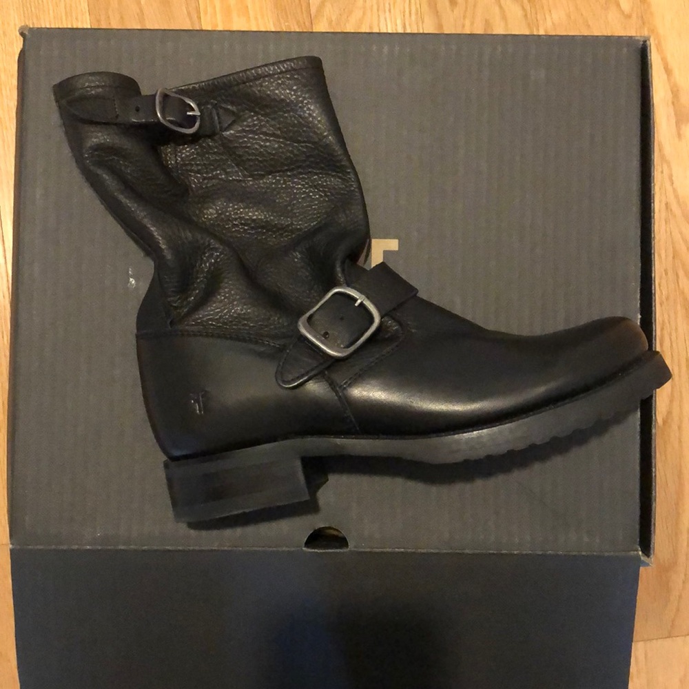 Frye Veronica Short Boot